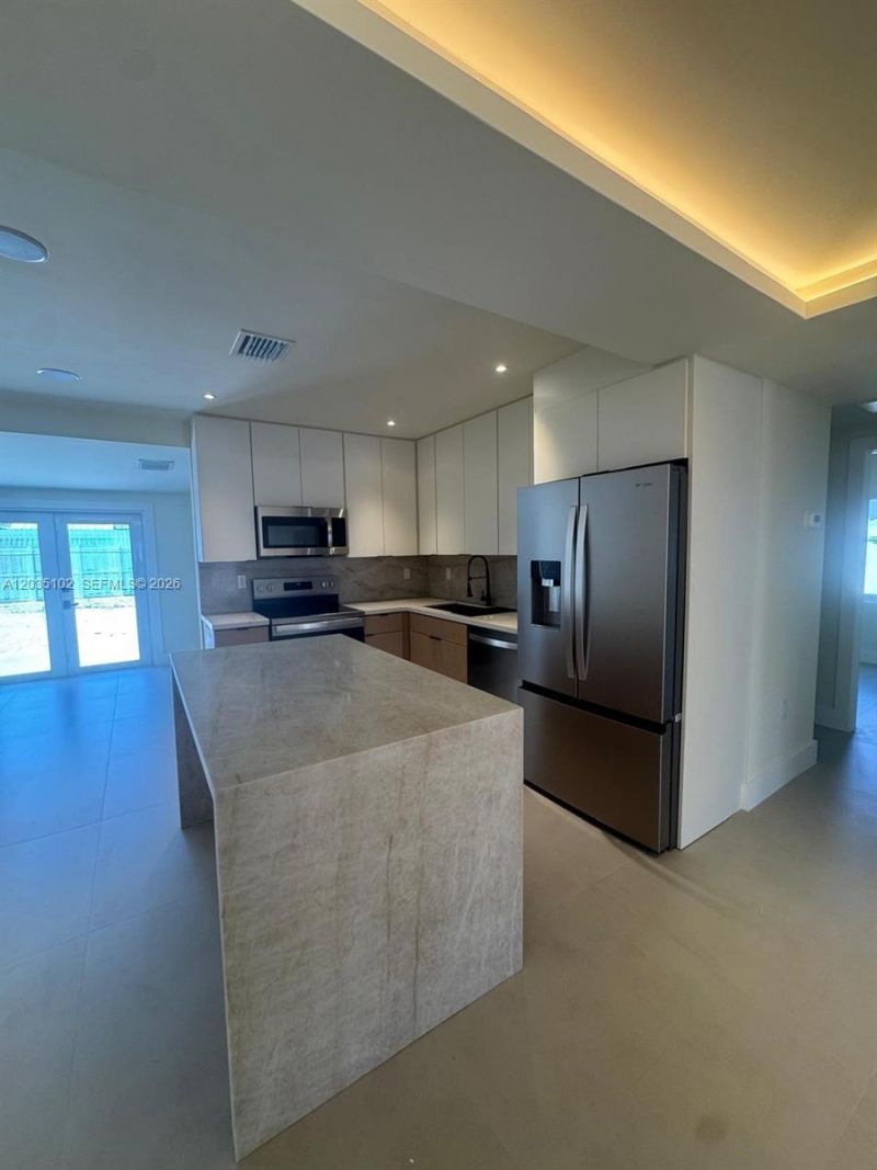 841 NE 4th Pl, Hialeah, FL 33010 Photo
