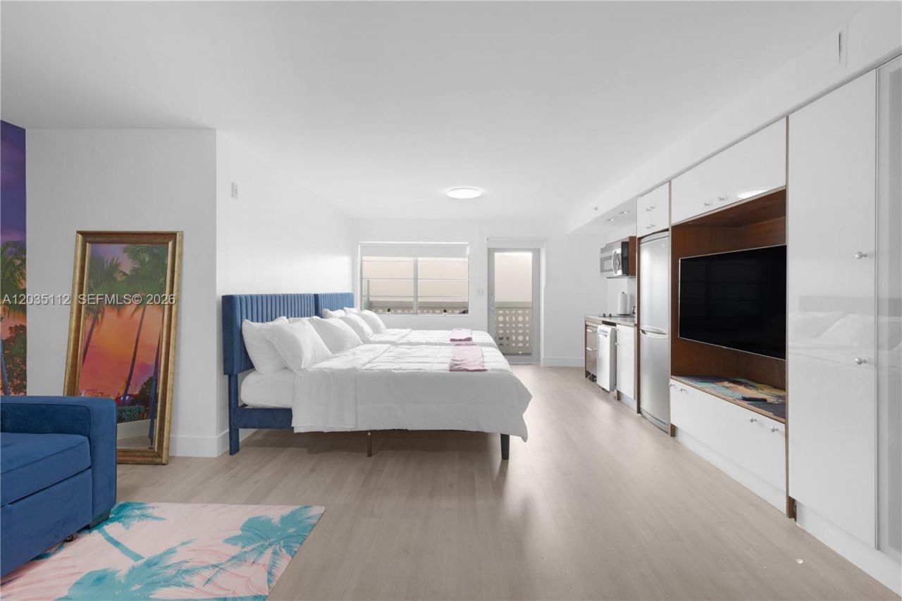 1024 Ocean Dr , Unit A402, Miami Beach, FL 33139 Photo