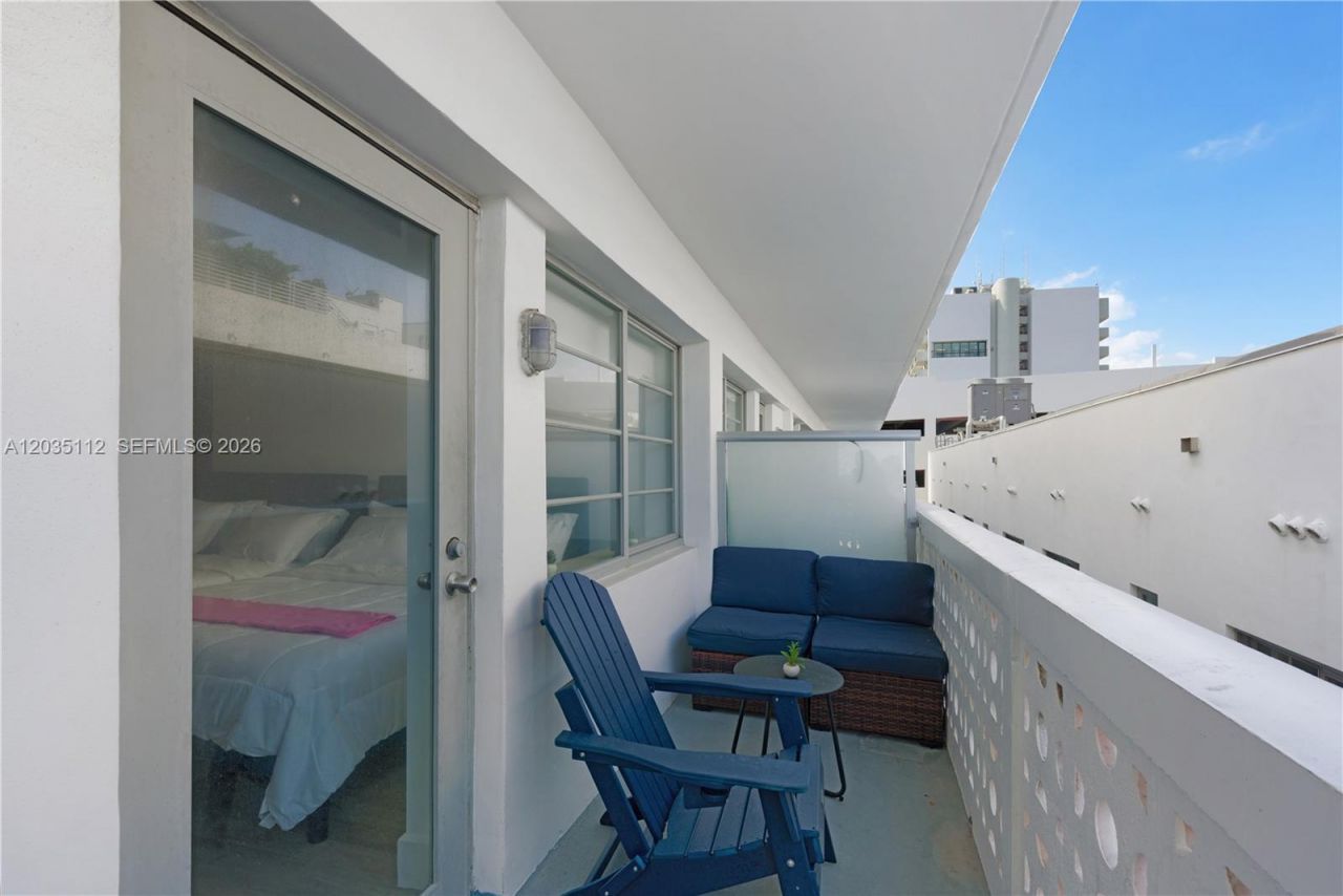 1024 Ocean Dr , Unit A402, Miami Beach, FL 33139 Photo