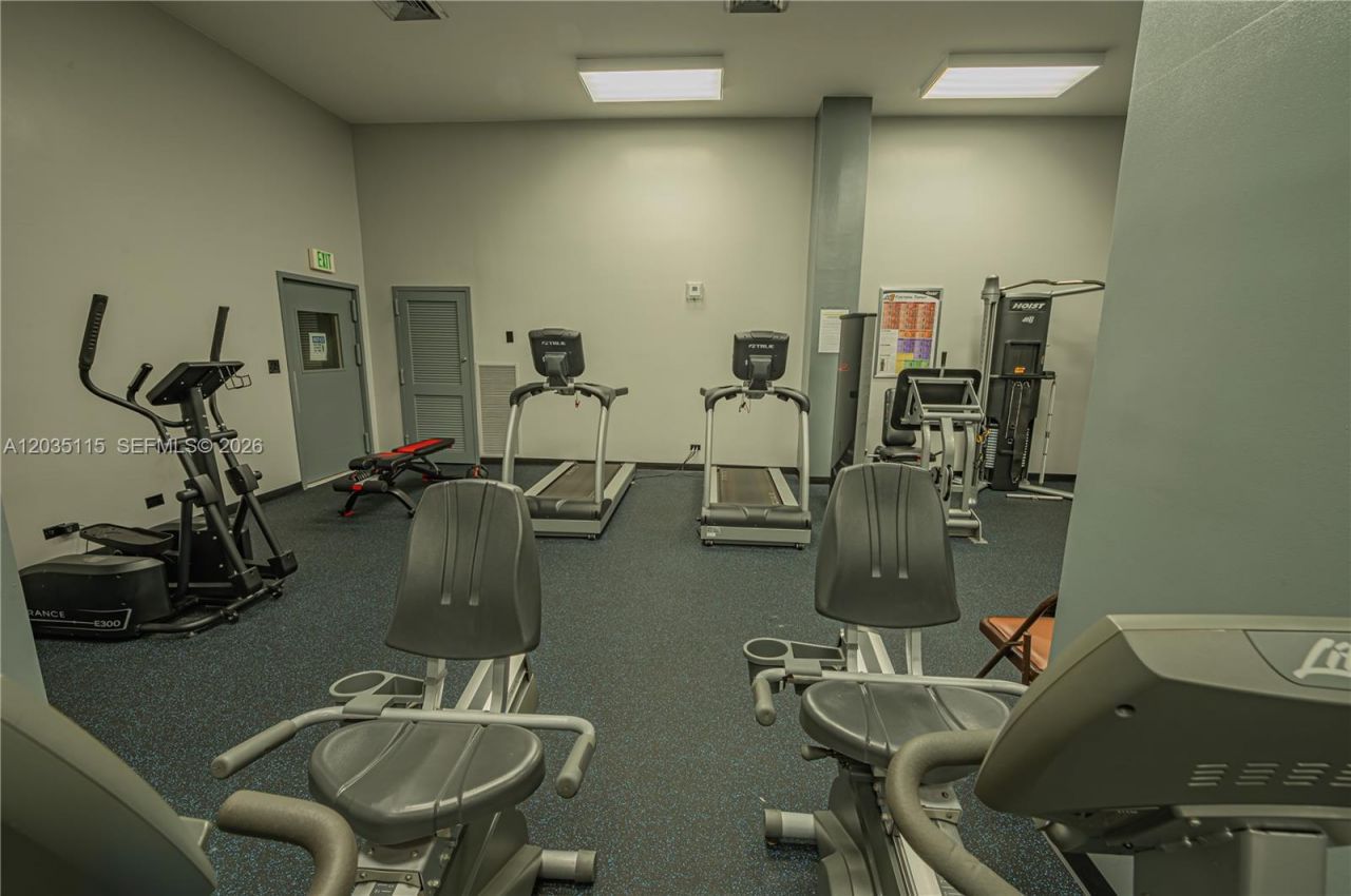 301 174 St , Unit 702, Sunny Isles Beach, FL 33160 Photo