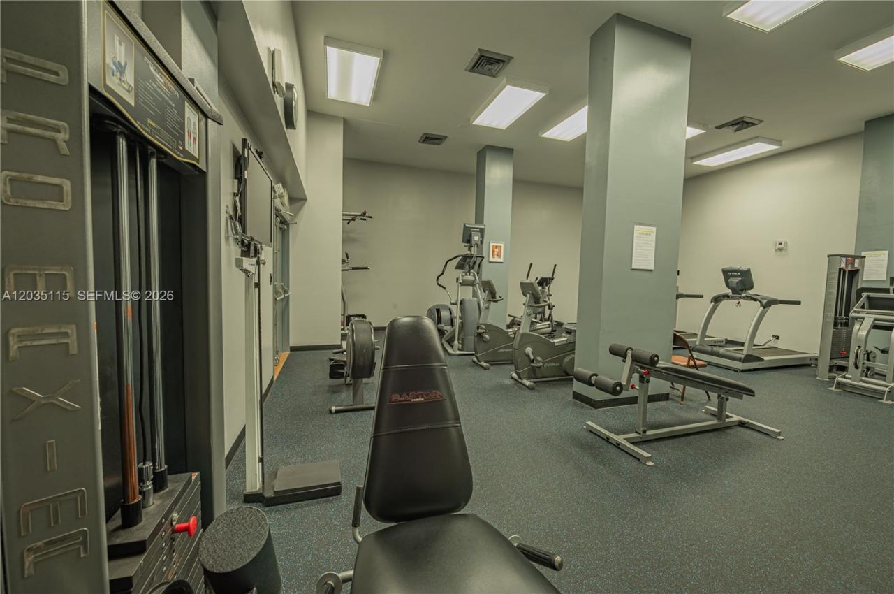 301 174 St , Unit 702, Sunny Isles Beach, FL 33160 Photo