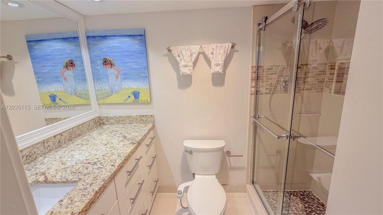 301 174 St , Unit 702, Sunny Isles Beach, FL 33160 Photo