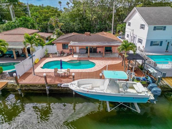 2447 SE 15th St , Pompano Beach, FL 33062