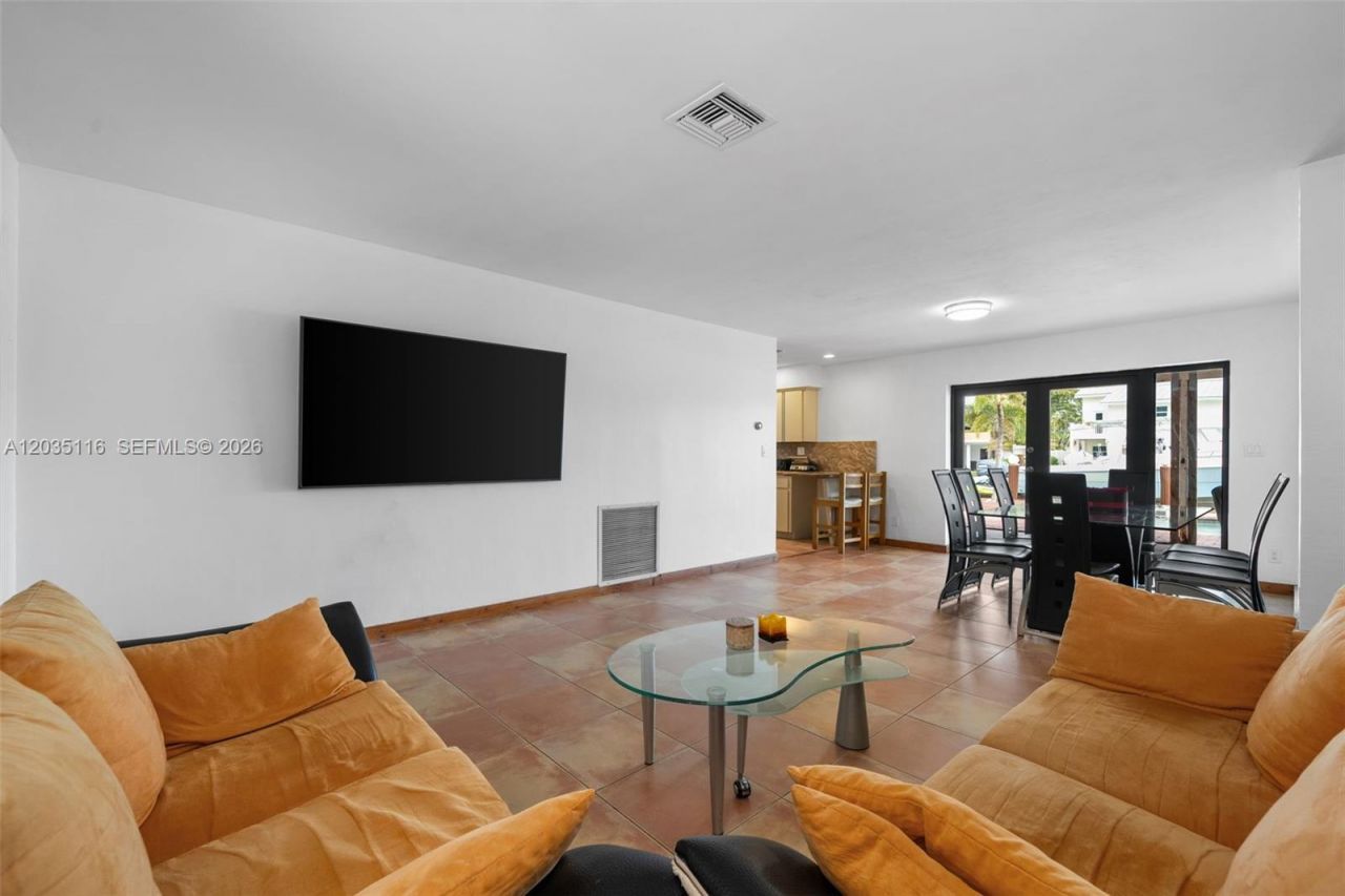 2447 SE 15th St, Pompano Beach, FL 33062 Photo