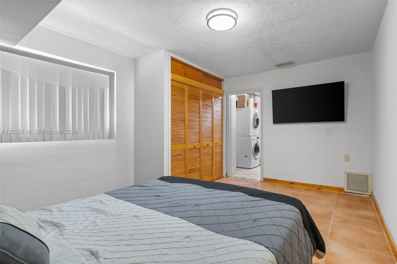 2447 SE 15th St , Pompano Beach, FL 33062 Photo