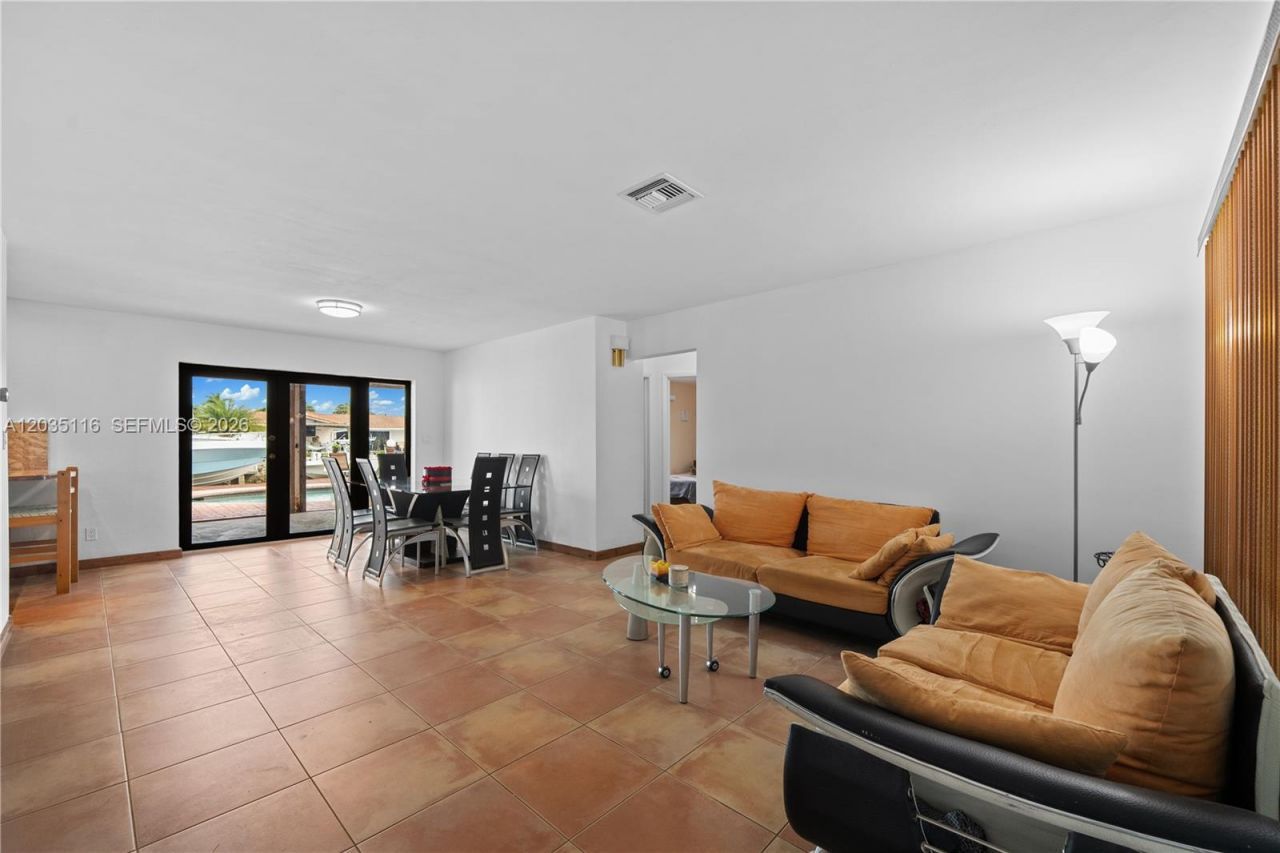 2447 SE 15th St , Pompano Beach, FL 33062 Photo