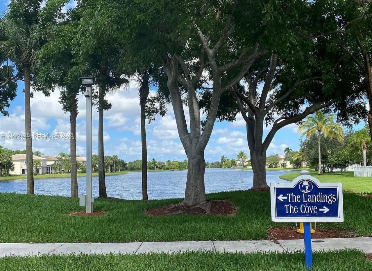 17163 NW 23rd St, Unit 17163, Pembroke Pines, FL 33028 Photo