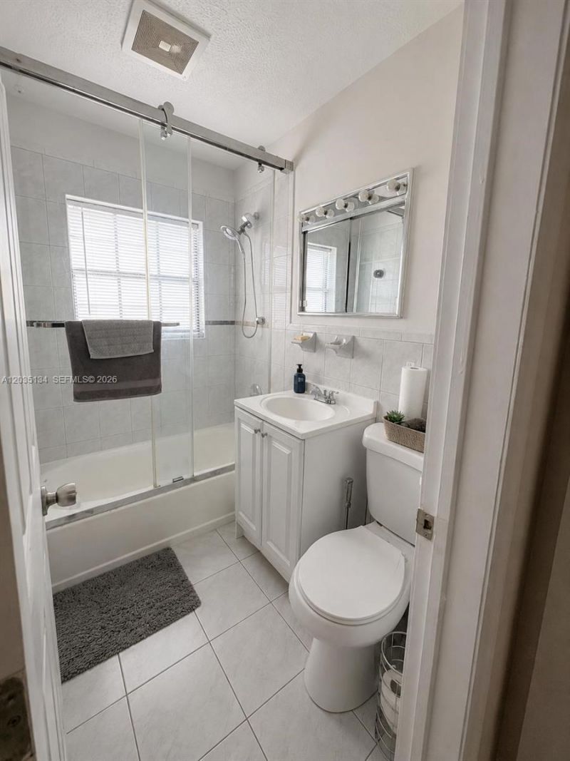9515 Dominican Dr , Cutler Bay, FL 33189 Photo