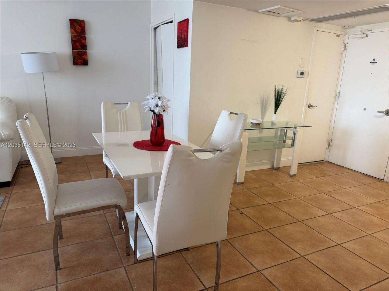 5161 Collins Ave , Unit 310, Miami Beach, FL 33140 Photo