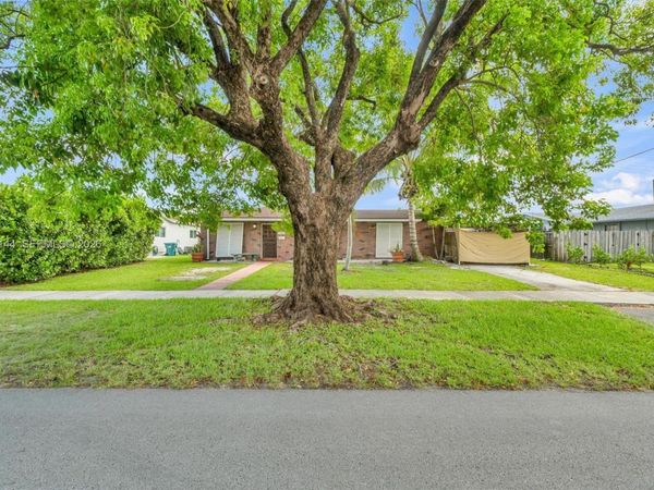 9982 SW 196th St , Cutler Bay, FL 33157