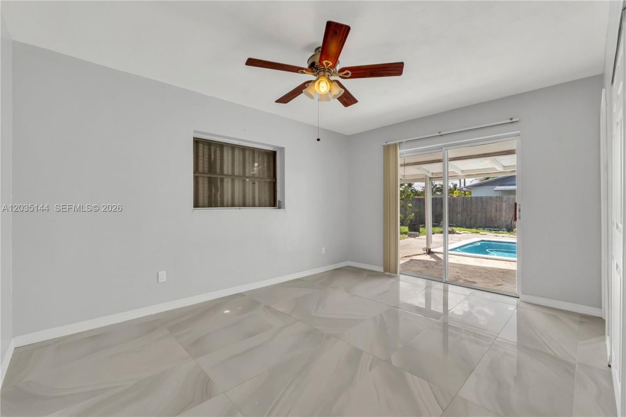 9982 SW 196th St , Cutler Bay, FL 33157 Photo