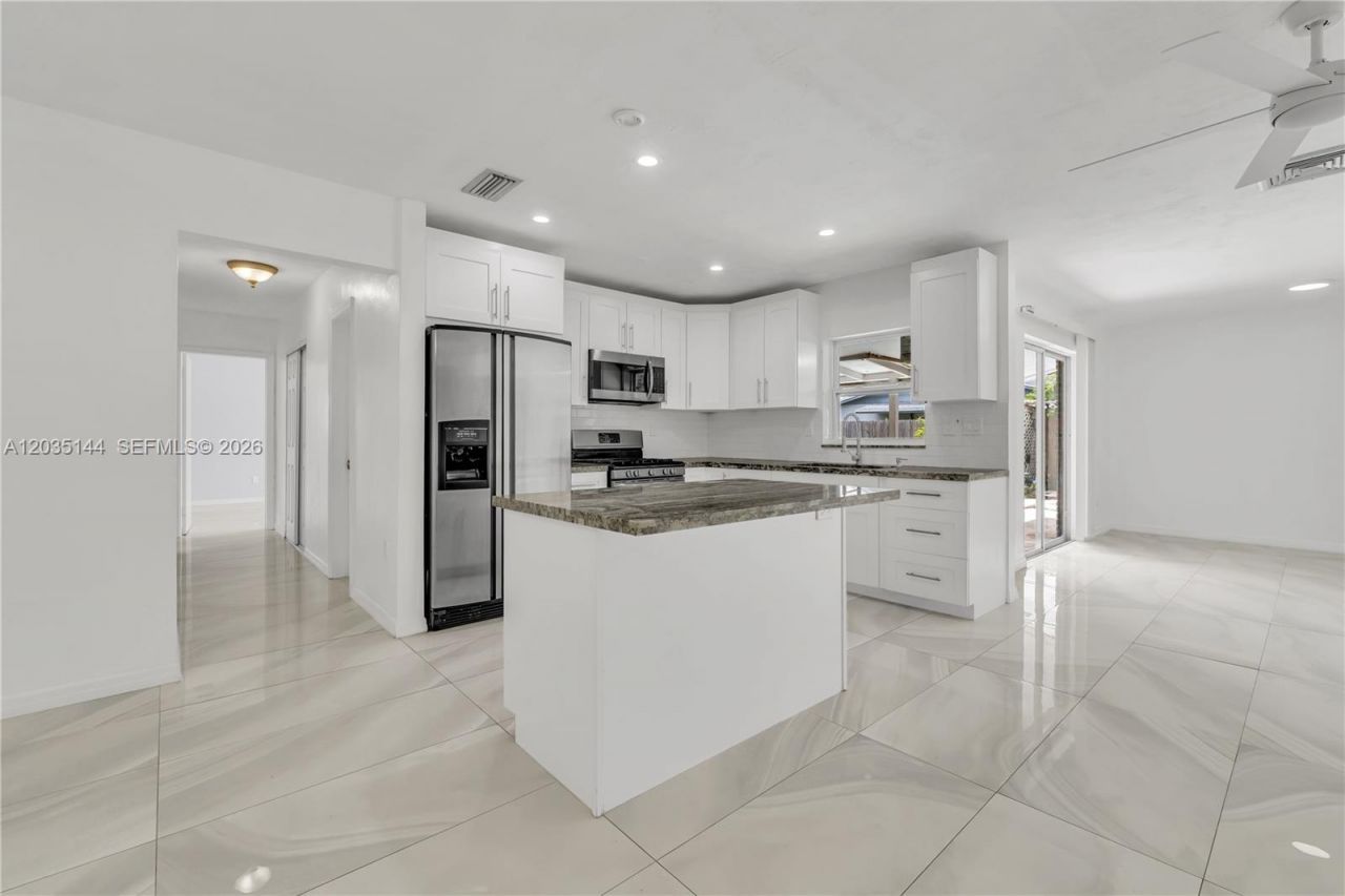 9982 SW 196th St , Cutler Bay, FL 33157 Photo
