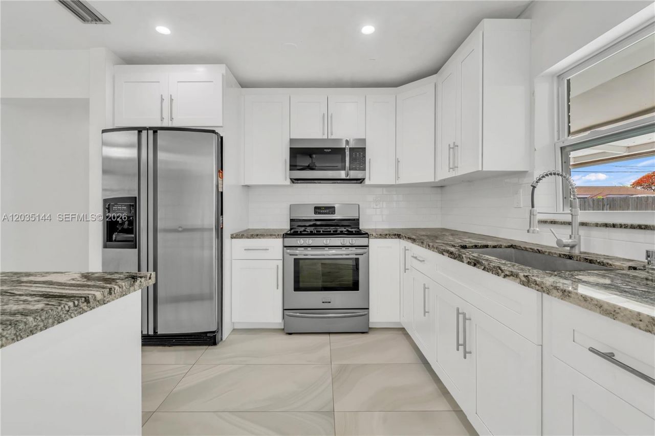 9982 SW 196th St , Cutler Bay, FL 33157 Photo