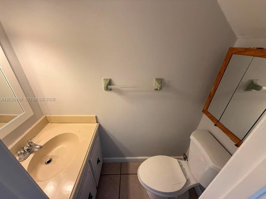 1255 W 53rd St, Unit 204, Hialeah, FL 33012 Photo