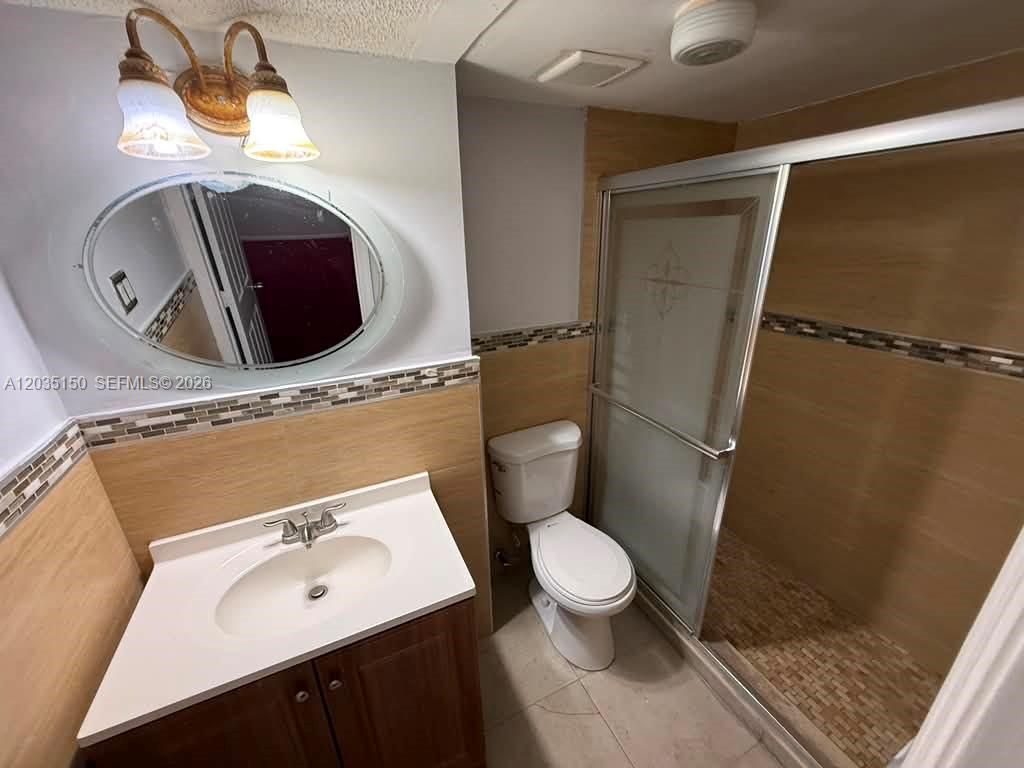 1255 W 53rd St, Unit 204, Hialeah, FL 33012 Photo