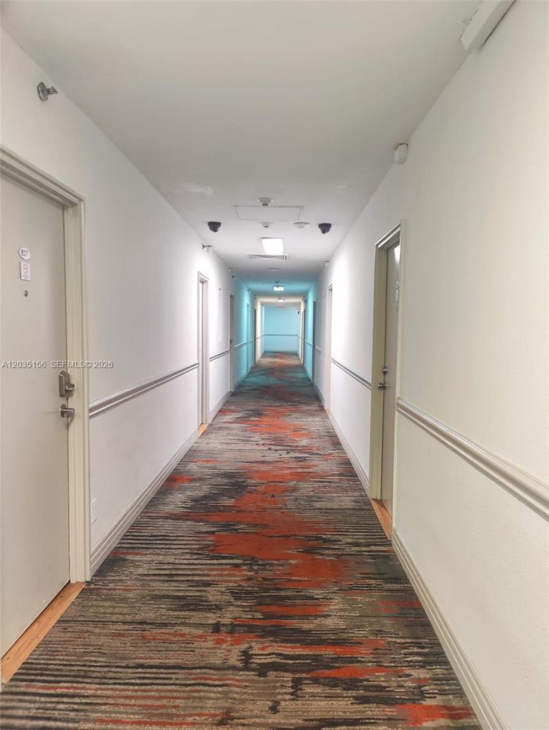 6345 Collins Ave , Unit 830, Miami Beach, FL 33141 Photo