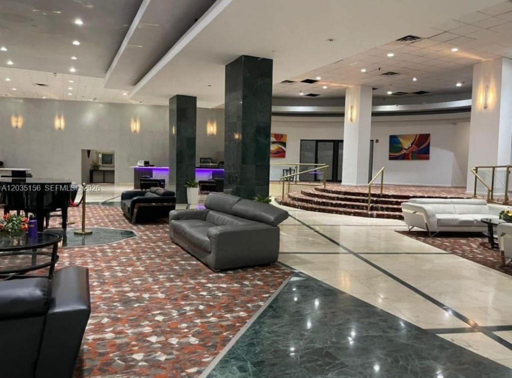 6345 Collins Ave , Unit 830, Miami Beach, FL 33141 Photo