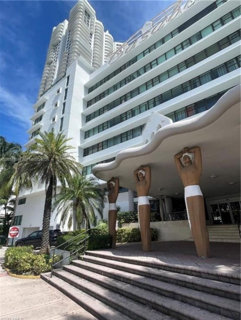 6345 Collins Ave , Unit 830, Miami Beach, FL 33141 Photo