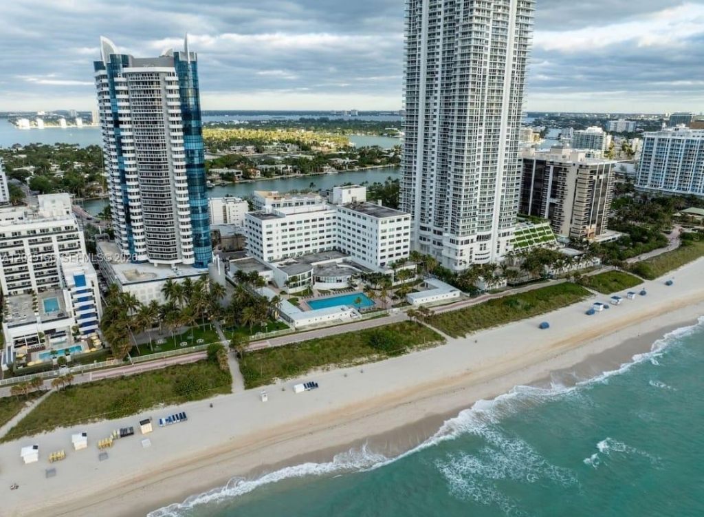 6345 Collins Ave , Unit 830, Miami Beach, FL 33141 Photo