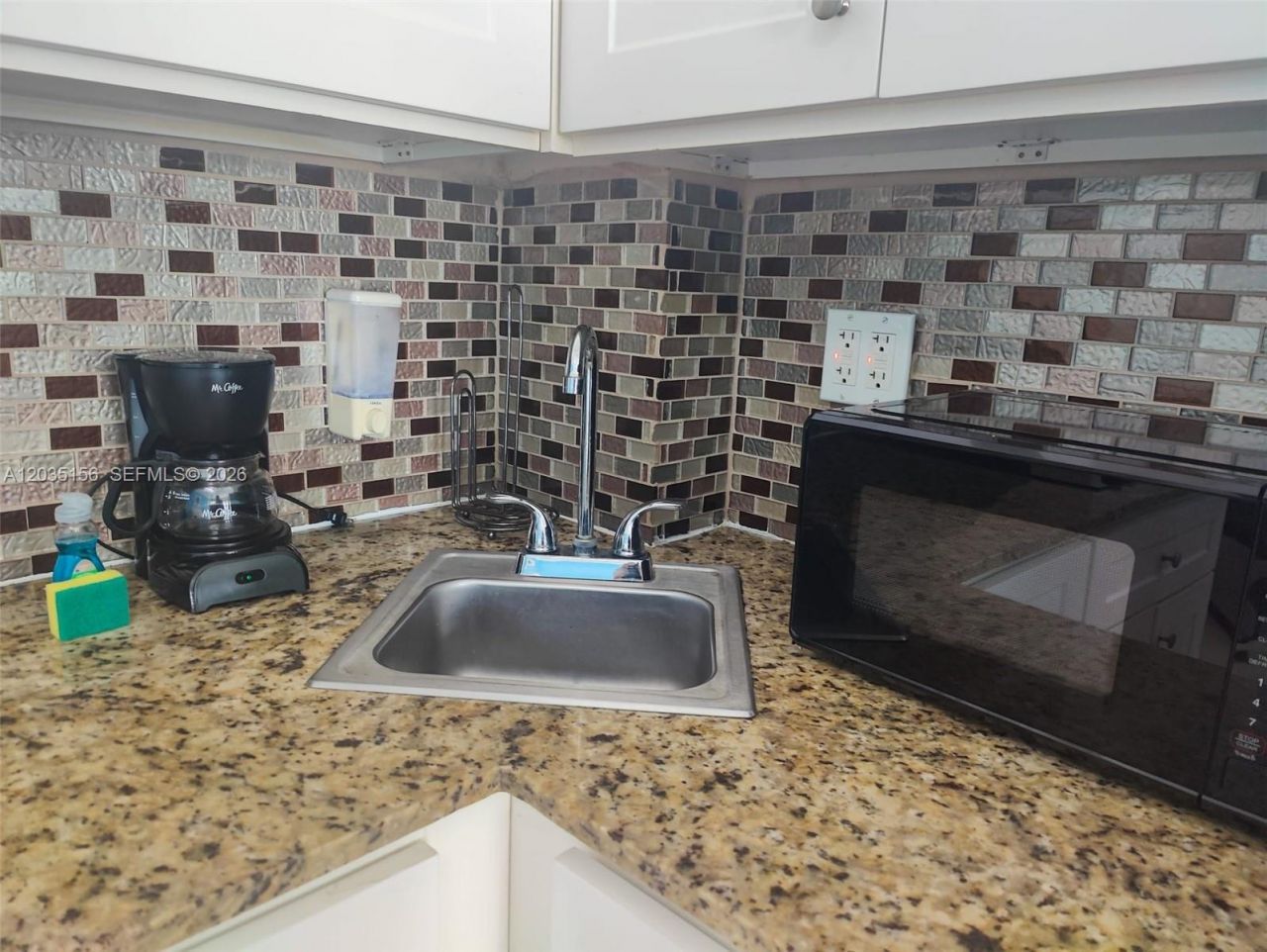 6345 Collins Ave , Unit 830, Miami Beach, FL 33141 Photo