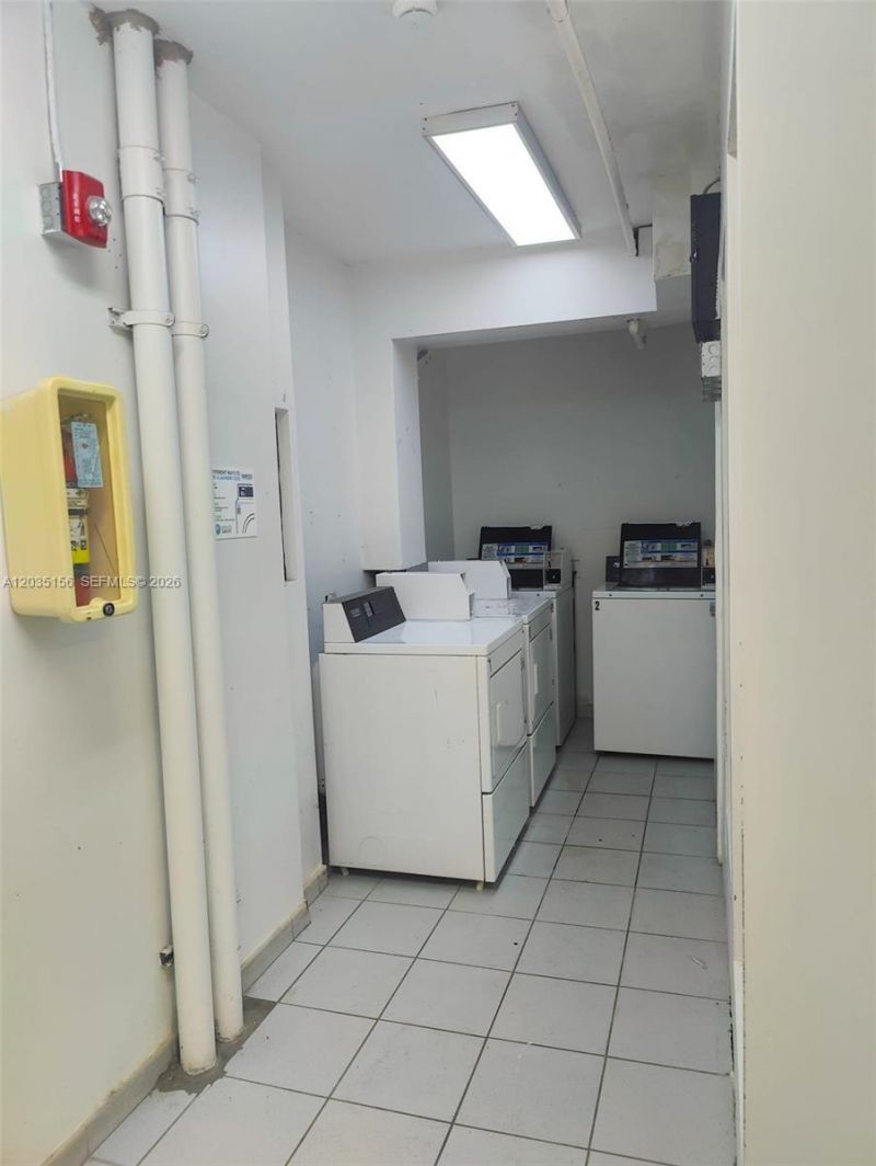 6345 Collins Ave , Unit 830, Miami Beach, FL 33141 Photo
