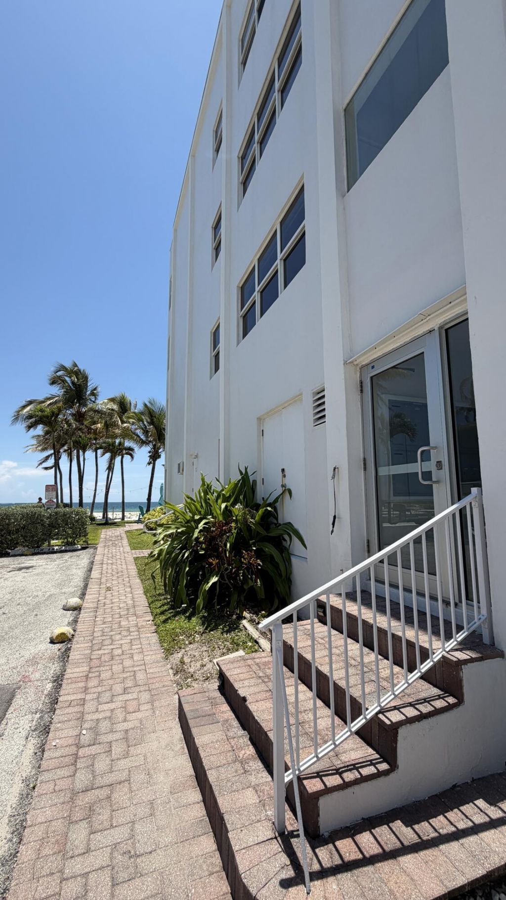 1801 S Surf Road, Unit 2a, Hollywood, FL 33019 Photo
