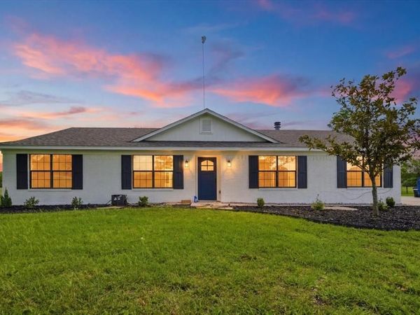 2207 Southwinds Drive, Lorena, TX 76655