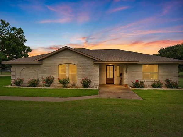 380 Farr Altom Road, Seagoville, TX 75159