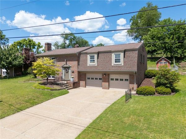 2130 Lebanon Dr, Mckeesport, PA 15135