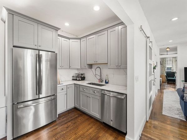 12 Pearl St, Unit 4, Boston, MA 02129