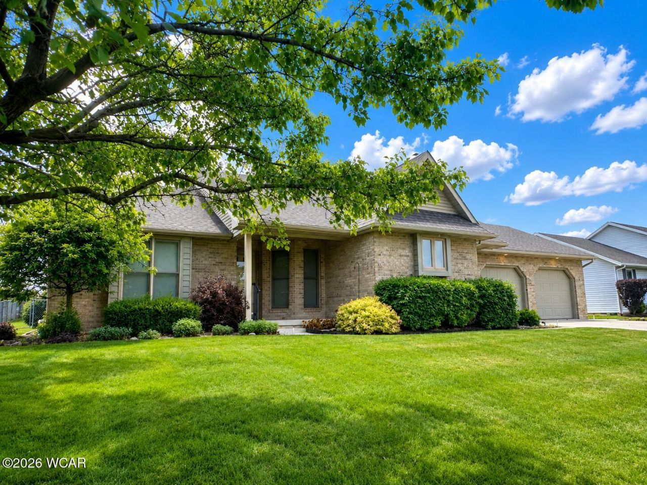901 Yorkshire Drive, Lima, OH 45804 Main Photo