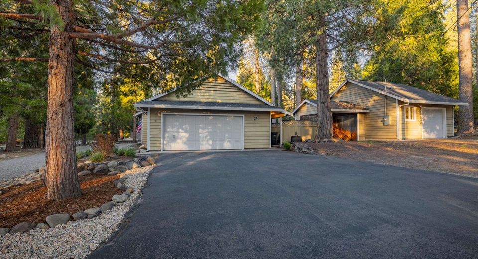 61 Tolowa Trail, Graeagle, CA 96103 Photo