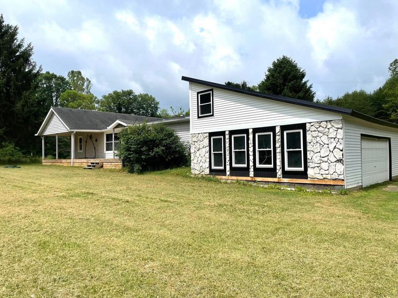 15351 Berry Road, Logan, OH 43138 Photo 2