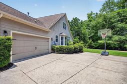 20 Fieldstone Ct.  photo 4