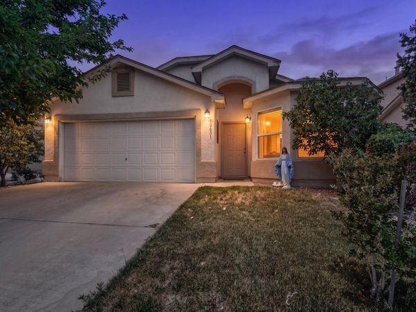 10631 Big Springs Street SW, Albuquerque, NM 87121