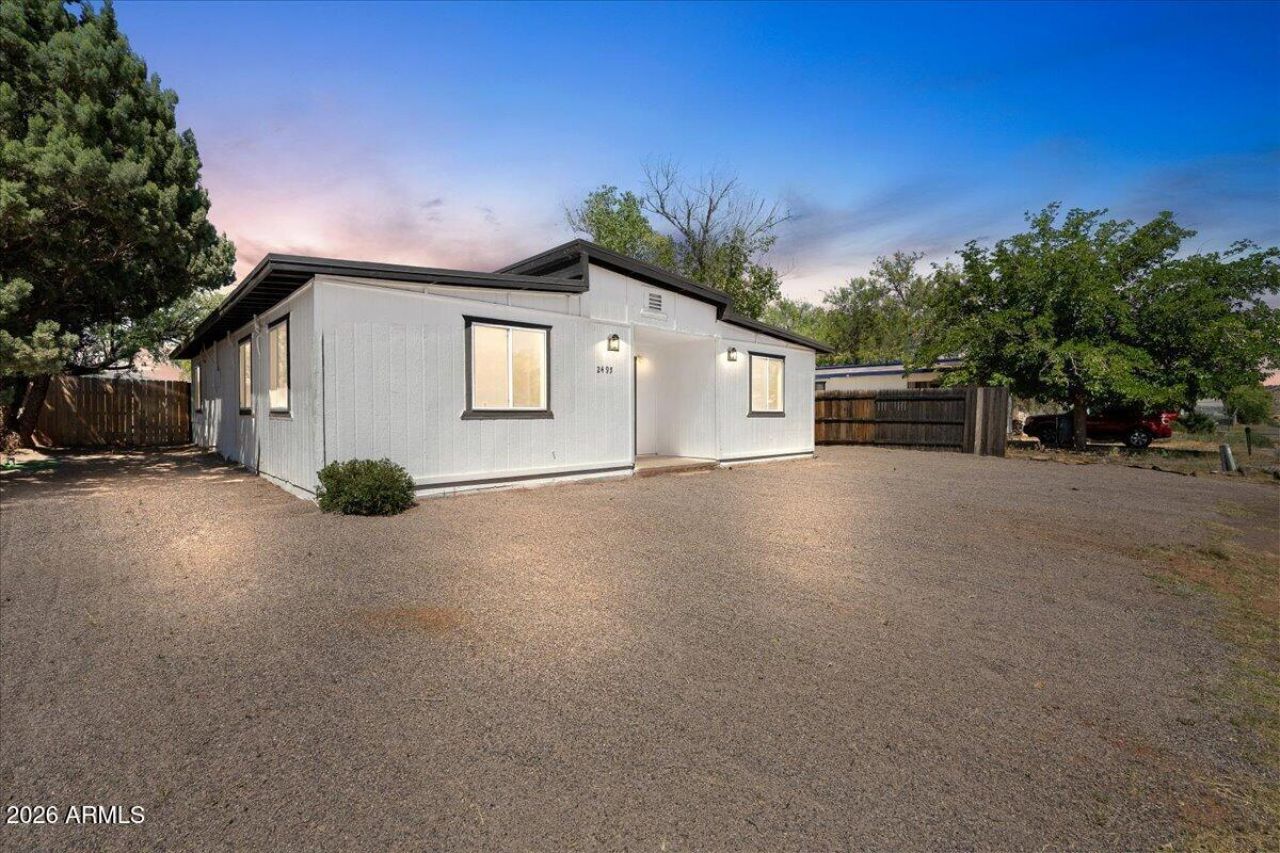 2495 S Kadomoto Drive, Cornville, AZ 86325 Main Photo