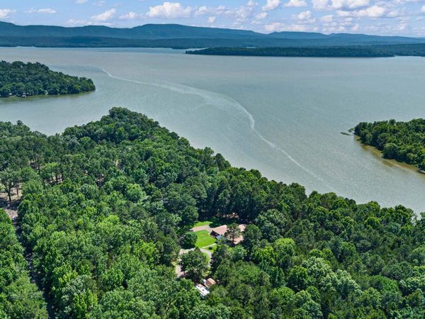 137 Lloyd Lane, London, AR 72847