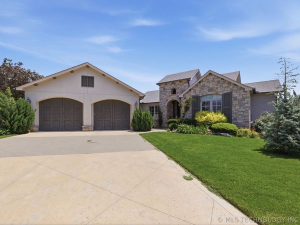 1101 W 84th Street , Tulsa, OK 74132
