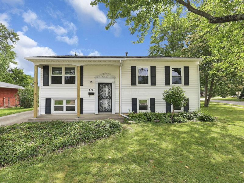 548 Empire Drive N, Columbus, OH 43230 Photo 1