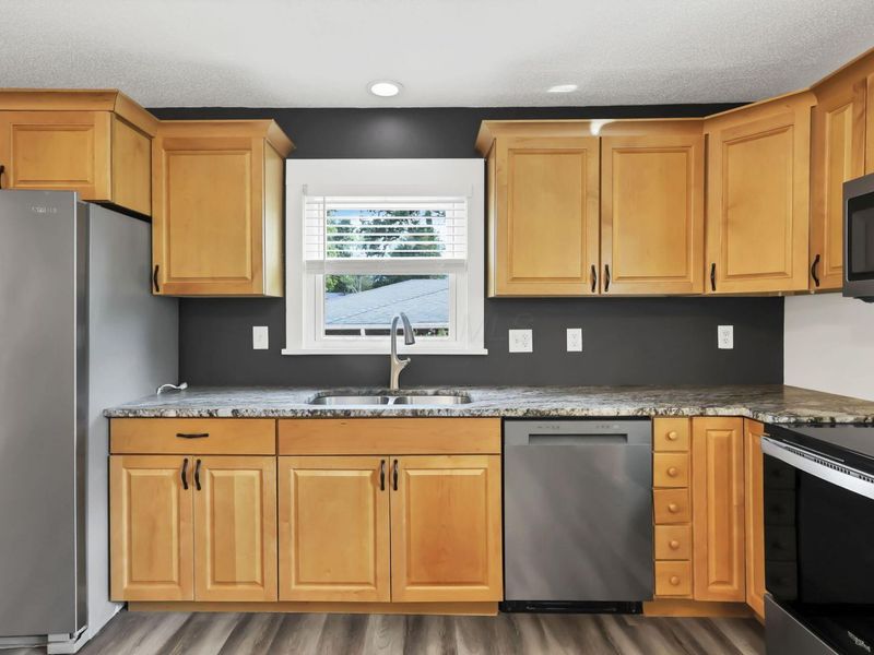 548 Empire Drive N, Columbus, OH 43230 Photo 17
