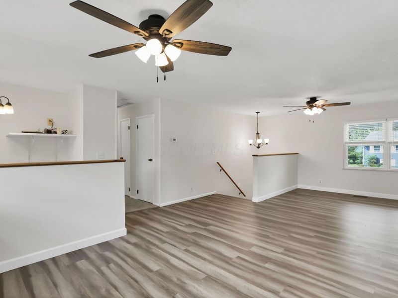 548 Empire Drive N, Columbus, OH 43230 Photo 22
