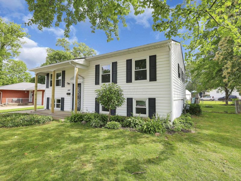 548 Empire Drive N, Columbus, OH 43230 Photo 4