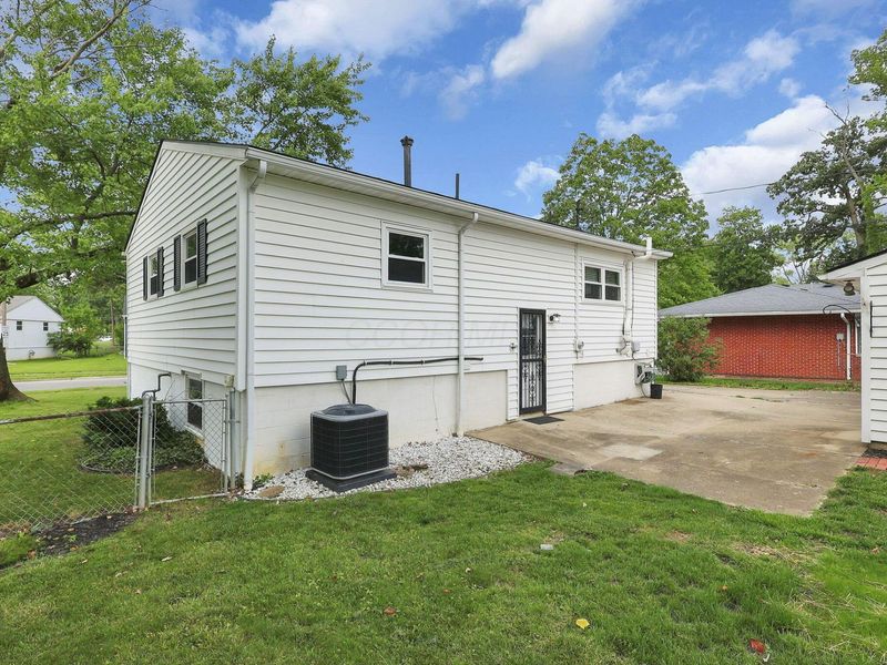548 Empire Drive N, Columbus, OH 43230 Photo 43