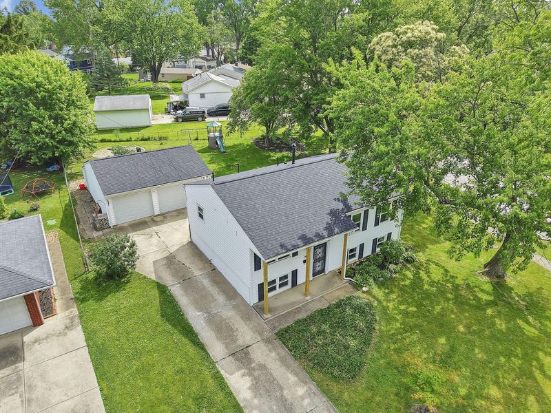 548 Empire Drive N, Columbus, OH 43230 Photo 5