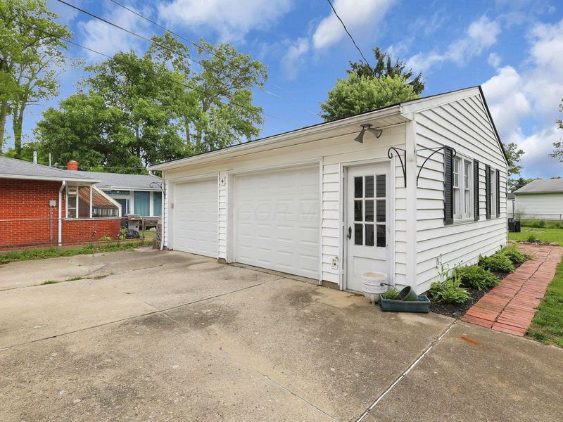 548 Empire Drive N, Columbus, OH 43230 Photo 50