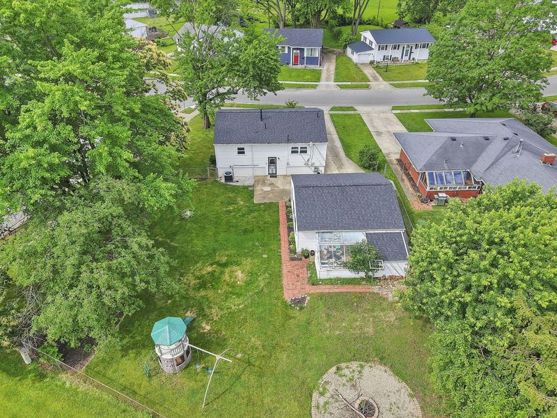 548 Empire Drive N, Columbus, OH 43230 Photo 6