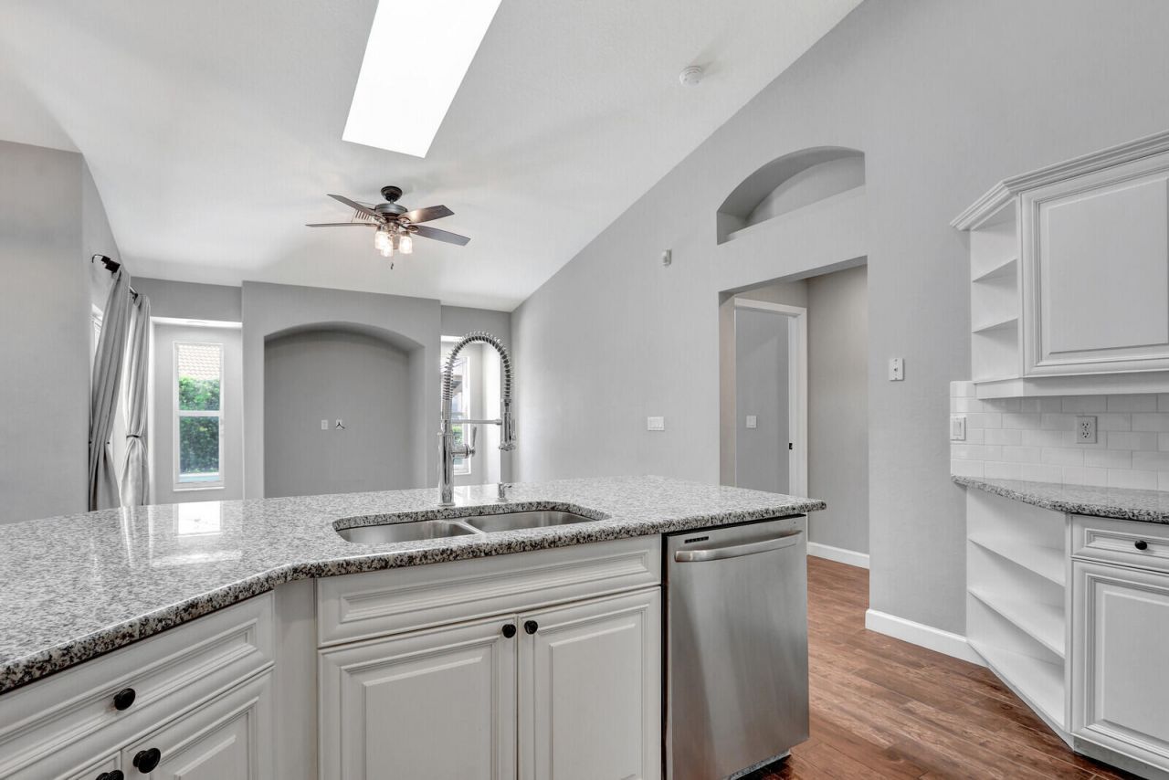 1097 Egret Circle N, Jupiter, FL 33458 Photo