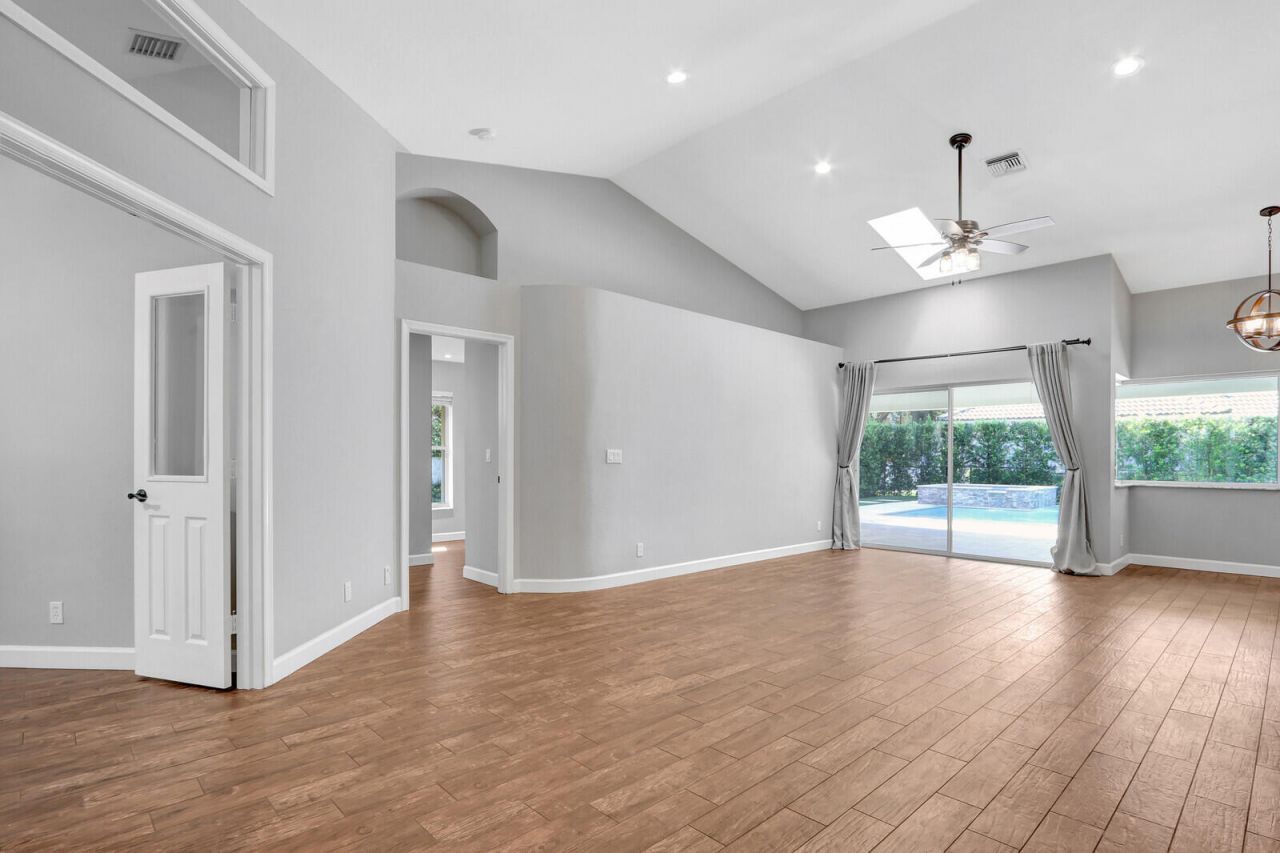 1097 Egret Circle N, Jupiter, FL 33458 Photo