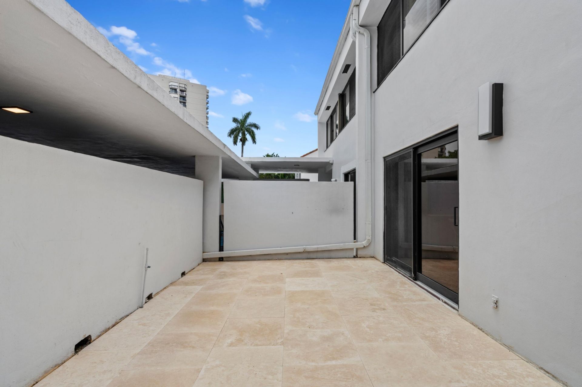 2435 Presidential Way, Unit G, West Palm Beach, FL 33401 Photo