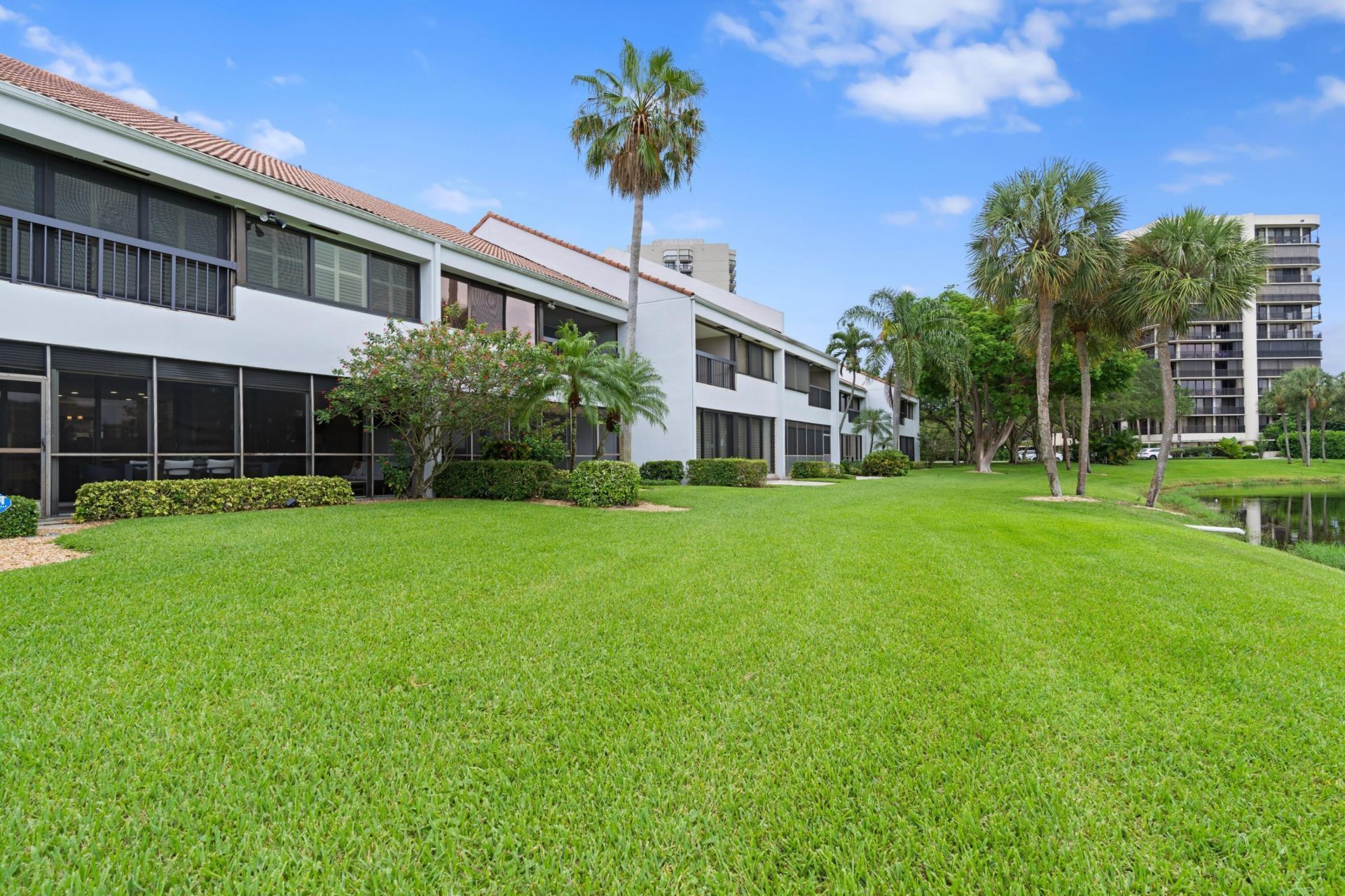 2435 Presidential Way, Unit G, West Palm Beach, FL 33401 Photo